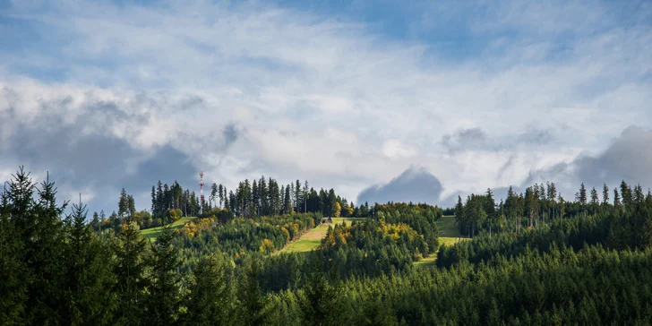  Ski areál Bílá budete mít jen 400 m daleko. 