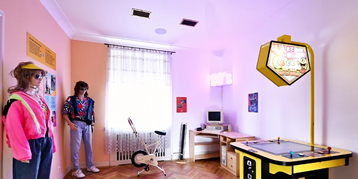 Všechny texty namluvil herec Bohdan Tůma. 