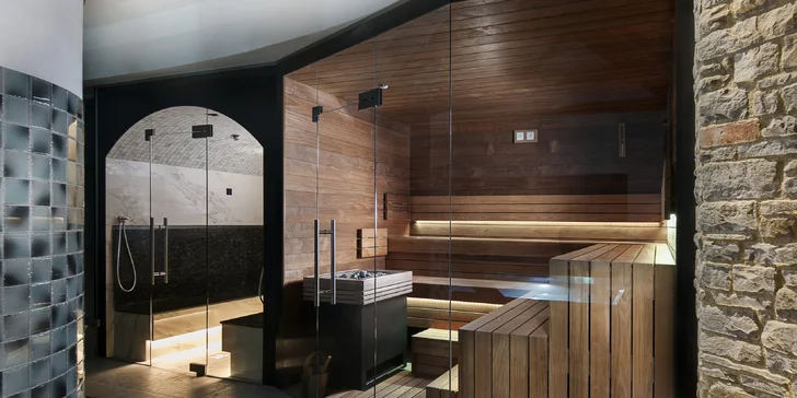 Od 15:00 do 20:00 si môžete každý deň pobytu dopriať dvojhodinovú návštevu wellness centra 