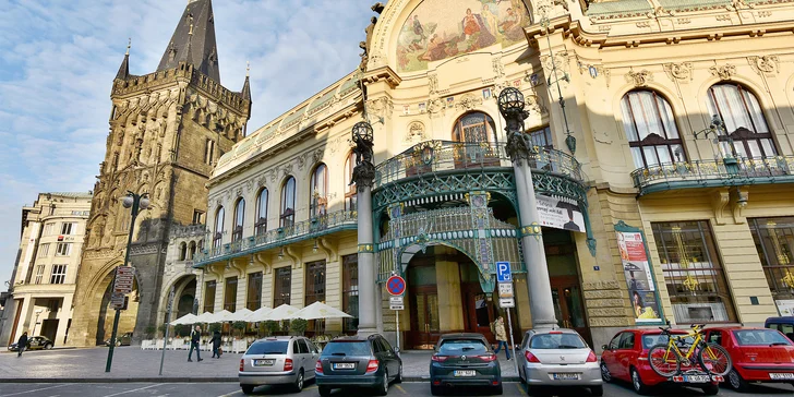 Obdivovat můžete nejen dobré jídlo a překrásnou výzdobu podniku, ale i centrum Prahy. 