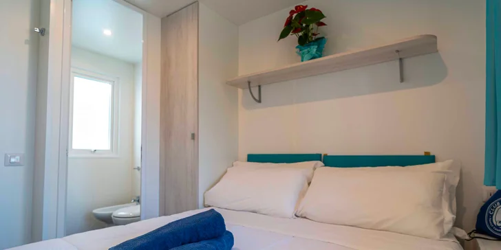 Součástí kempu Vigna sul Mar Family Camping Village jsou mobilní domky.