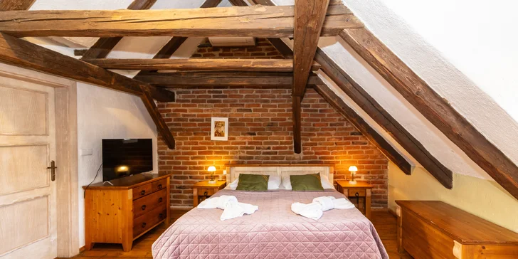 Hotel U Hraběnky vás přenese do dob barokní elegance s citlivě zrekonstruovanými prostory.