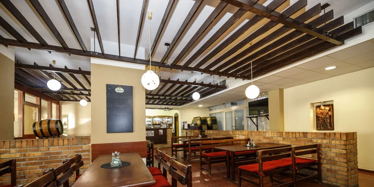 Majitel hotelu se věnuje také cateringu, takže jídlo bude zážitek.