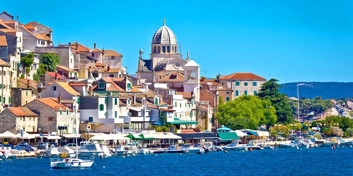 Šibenik (UNESCO) je krásné přístavní město z 11. století. Bude se vám líbit!
