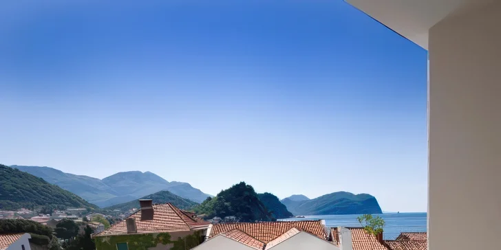 Samotný Petrovac nabízí noblesnější a klidnější tvář Černé Hory. 
