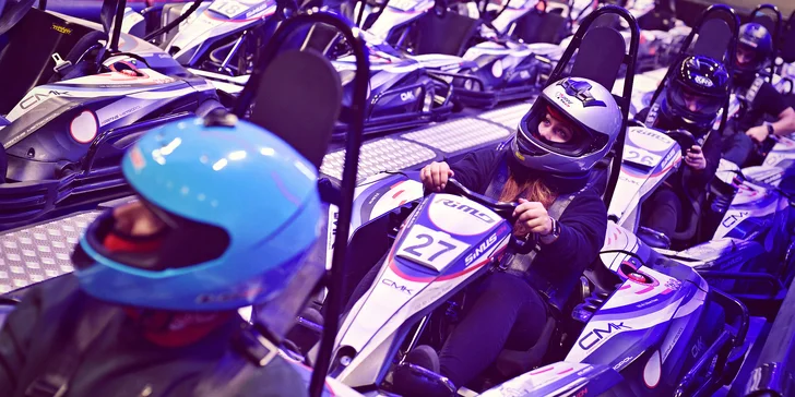 Až 20 jízd na motokárách a vouchery na jídlo v hodnotě až 1400 Kč