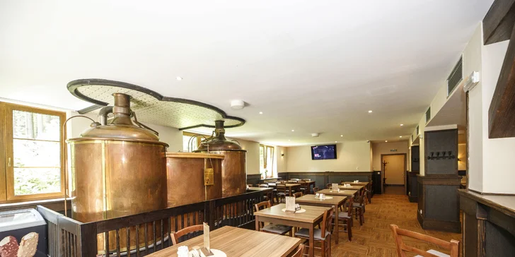 Do restaurace můžete zajít i na oběd. A za pěkného počasí si užít posezení na venkovní zahrádce.