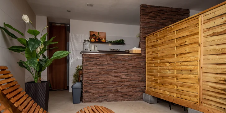 Wellness centrum je komplexne zariadené a nájdete v ňom všetko, čo pre parádny relax budete potrebovať.