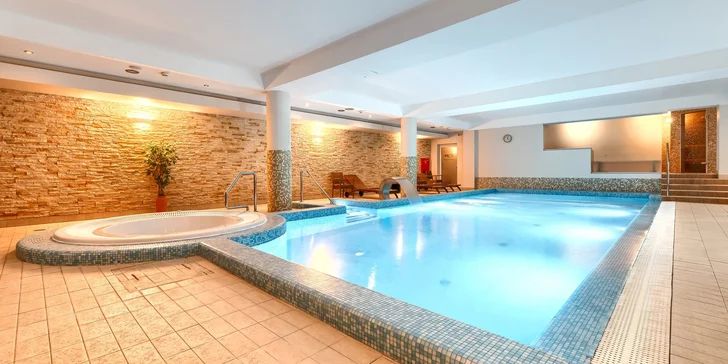 V hotelu Atol Spa si užijete neomezený relax v bazénu, vířivce a saunách.
