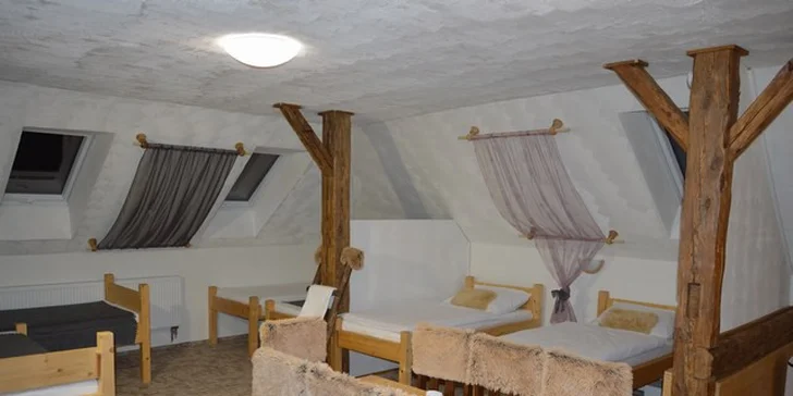 Když zrovna nepojedete za romantikou ve dvou, můžete si zamluvit i prostornější pokoj.