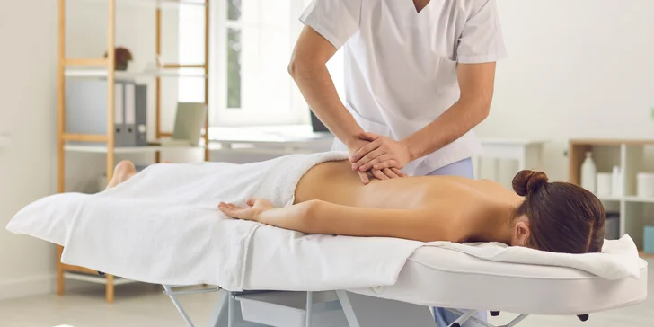 Klasická celotelová masáž s aromaterapeutickými olejmi v MEDILIFE