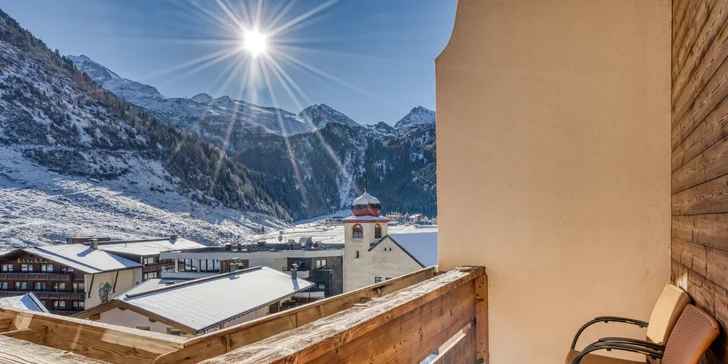 Nebude chýbať váš vlastný priestranný balkón s výhľadom na neďaleký ľadovec Hintertux.