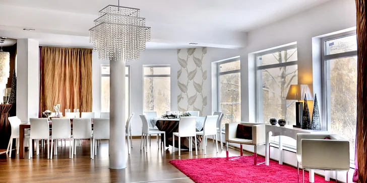 Útulný hotel sídlí na kraji Sklářské Poreby jen kousek od českých hranic.