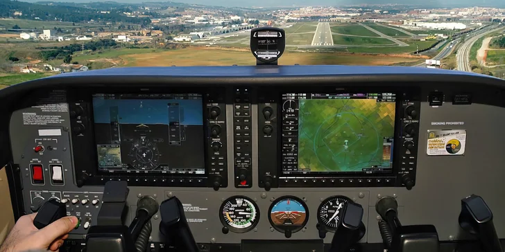 Vzhůru se vznesete ve 4místném letounu Cessna 172R.