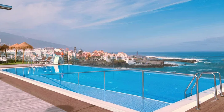 Hotel vás okouzlí bezprostřední blízkostí oceánu a k tomu ještě střešní terasou s bazénem. 
