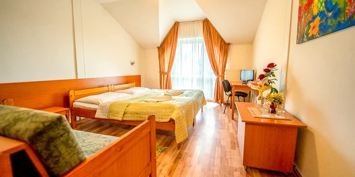 V PARKHOTELU Čingov vás čekají pohodlné dvoulůžkové pokoje s možností přistýlky.