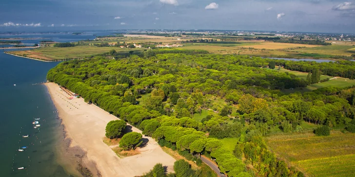 Mobilní domek nebo bungalov v Itálii: resort přímo u moře, s bazénem a spoustou zábavy