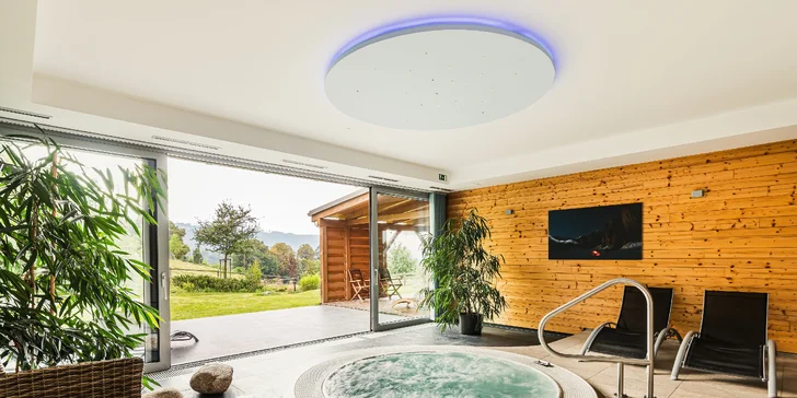 Čaká vás romantická noc vo dvojici alebo pobyt so zaslúženým relaxom vo vírivke a saune.