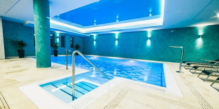 Vo VODNOM SVETE nájdete zážitkovo relaxačný bazén s atrakciami 9x5 x1,3 m