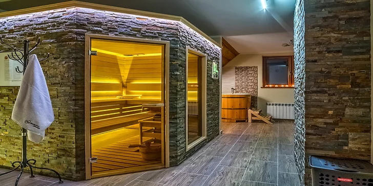 Přímo v hotelu je finská sauna a relaxační místnost, kam máte každý večer volný vstup.