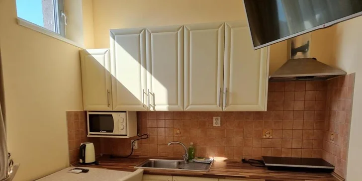 K dispozícii je dvojlôžkové alebo trojlôžkové štúdio a štvorlôžkový apartmán. 