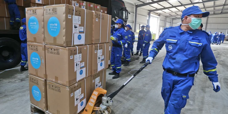 UNICEF od počátku šíření nákazy úzce spolupracuje s WHO.