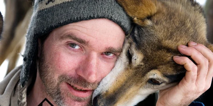 Americký musher Rodney S. Lovette žije v Jizerkách se svými 30 psy. 