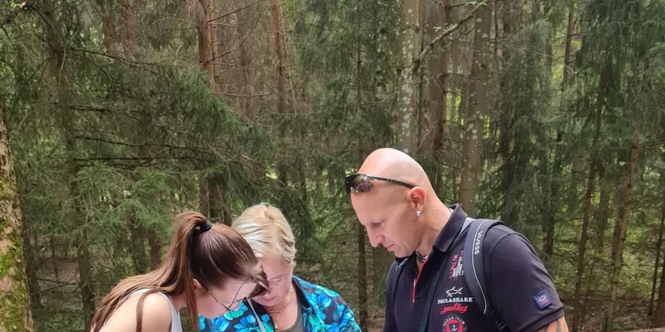 Může vás hrát, kolik chcete, ale ideální počet je 2–6 osob. 