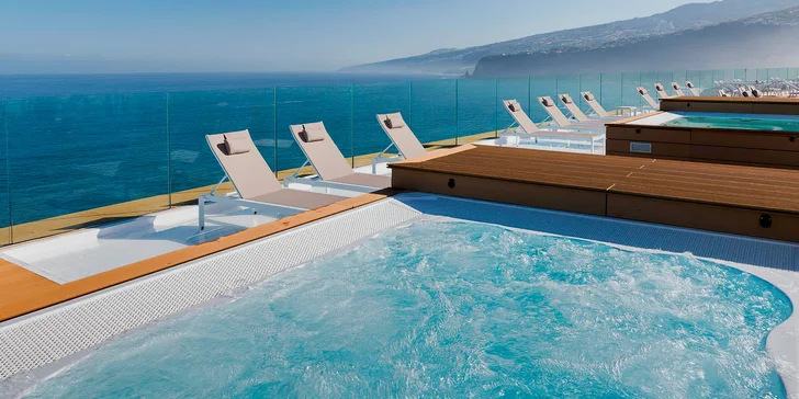 Letecky na Tenerife: 4* hotel Atlantic Mirage Suites s polopenzí, adult only