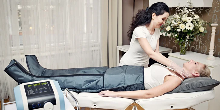 50minutová přístrojová kalhotová lymfodrenáž v luxusním salonu v centru Prahy
