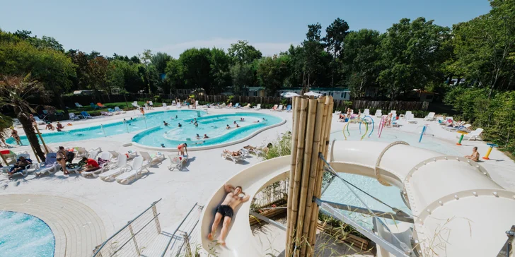 V rozsiahlej bazénovej komplexe s rozlohou 500 m² na vás čaká až päť rôznych bazénov.