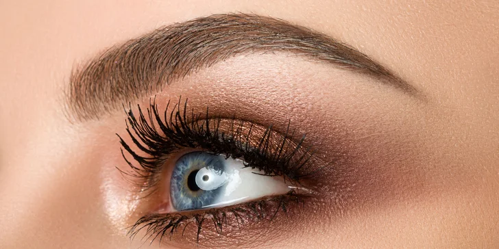 Permanentní make-up: obočí pudrovou technikou