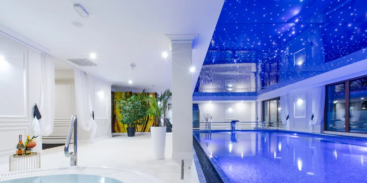 Díky voucheru vás ale čeká i další pořádná dávka relaxu – máte neomezený vstup do wellness.