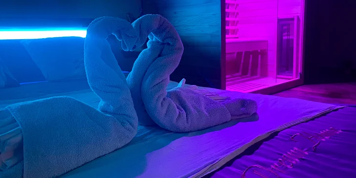 V Sauna Tropicana strávíte 120 minut. Ručníky máte v ceně.