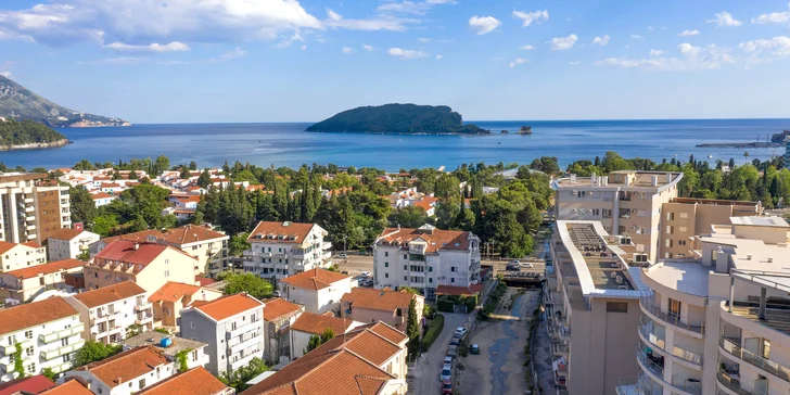 4* hotel v Černé Hoře: snídaně či polopenze, bazén i 2 děti výhodně