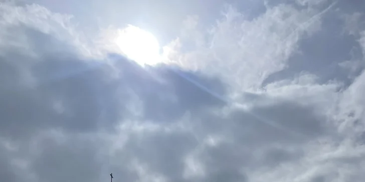 Tešte sa nielen na ikonické pamiatky, ale aj na autentické kulinárske zážitky a chvíle úplnej pohody na plážach.
