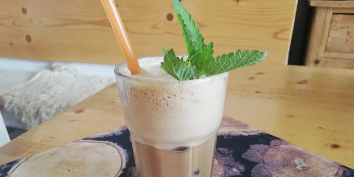 K pití si můžete dát kávu, kakao i domácí limonádu. 