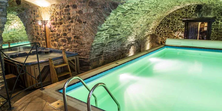 Unikátní wellness centrum je umístěné ve sále z 12. století, kde zasedal Přemysl Otakar II.