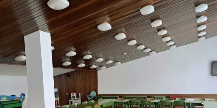 Zahrajete si zde také stolní tenis.