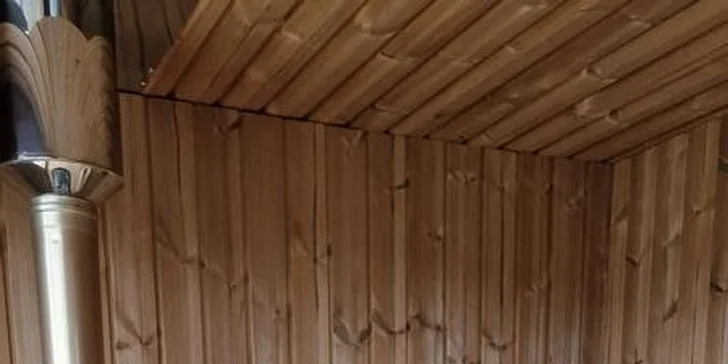 Součástí resortu je i wellness zóna, kam máte v rámci voucheru 2,5hod. privátní vstup. 