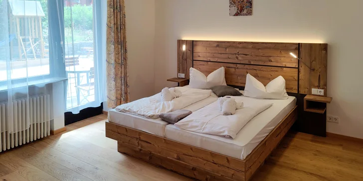 V klidné oblasti v přírodě lesů, hor a luk se na váš těší ve 3* hotelu Ferien-vom-Ich.