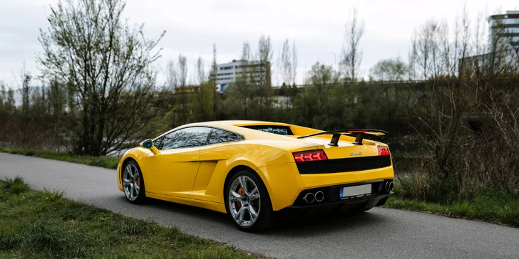 Lamborghini Gallardo LP560–4 disponuje desaťvalcovým motorom a výkonom 560 koní