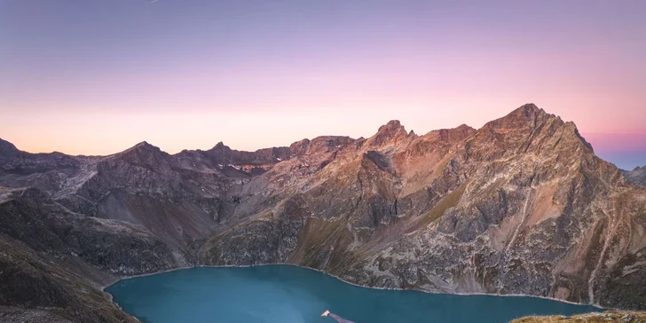 Navštívte napr. jazero Hirschebensee vzdialené 3 km.
