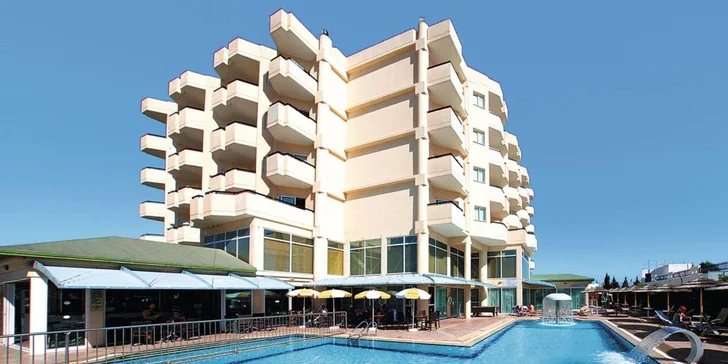 Na výlet vyrazte např. do centra letoviska Ayia Napa, které je od ubytování vzdálené cca 2 km.