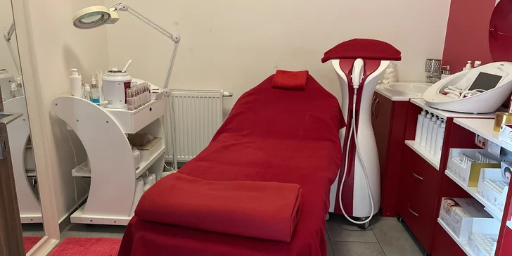 Na výběr máte kosmetické ošetření celého těla či obličeje v délce 30–90 minut.