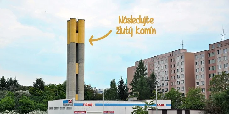 Dle žlutého komínu na Chodově hned poznáte, kam máte jít.