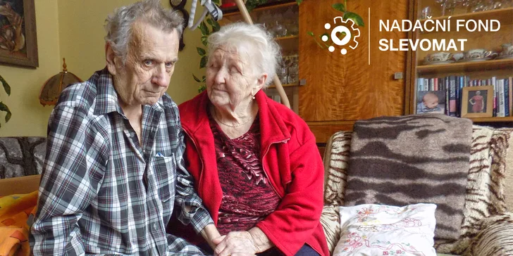 Senioři patří mezi nejohroženější skupiny. Pomozte nám zajistit pro ně a pro pečující personál potřebné roušky.