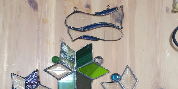 Budete pracovat s pájkou, naučíte se začistit spoje a také výsledný výrobek patinovat pro ještě krásnější efekt.