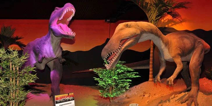 Vzrušující návštěva Prehistoric parku Chvalovice s pohyblivými dinosaury