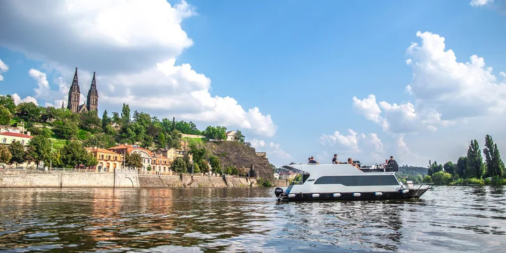 I trasa a případné zastávky se přizpůsobí vašim přáním (na fotce YachtBoat ONE). 